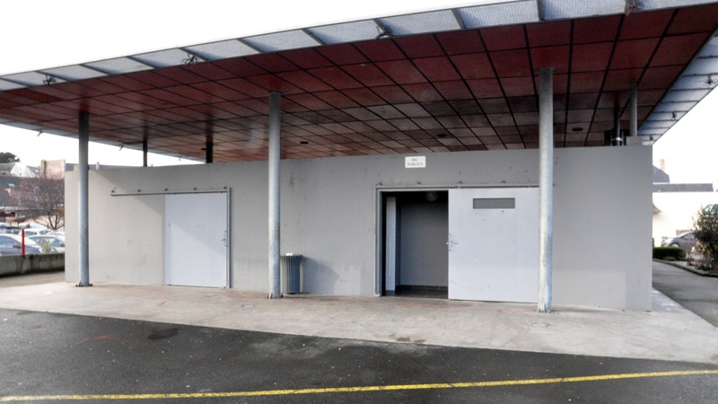sanitaires-la-halle-1