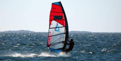 Marin ALMAGRIDA au championnat de France de planche à voile