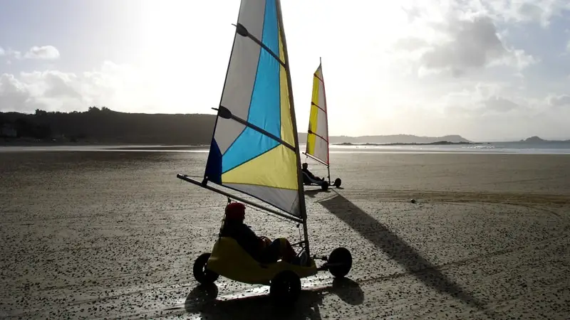 association-centre-nautique-char-a-voile