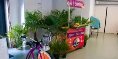 Vélo smoothie au restaurant municipal