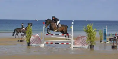 Place au jumping ce week-end plage de Caroual